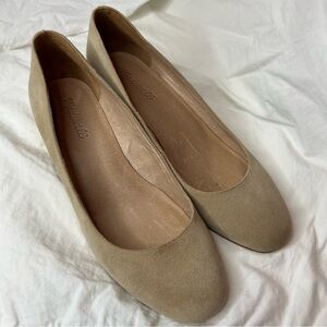 Madewell The Ella Pump Suede Wooden
Block Heel Tan size 9